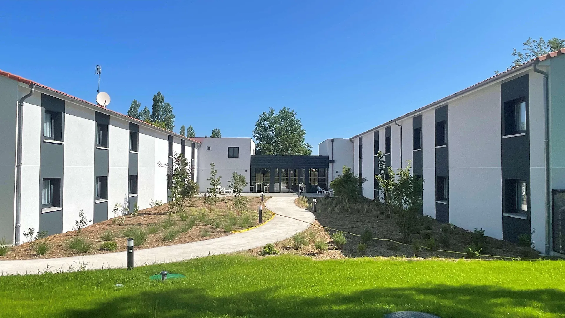 Sure Hotel By Best Western Les Portes De Montauban